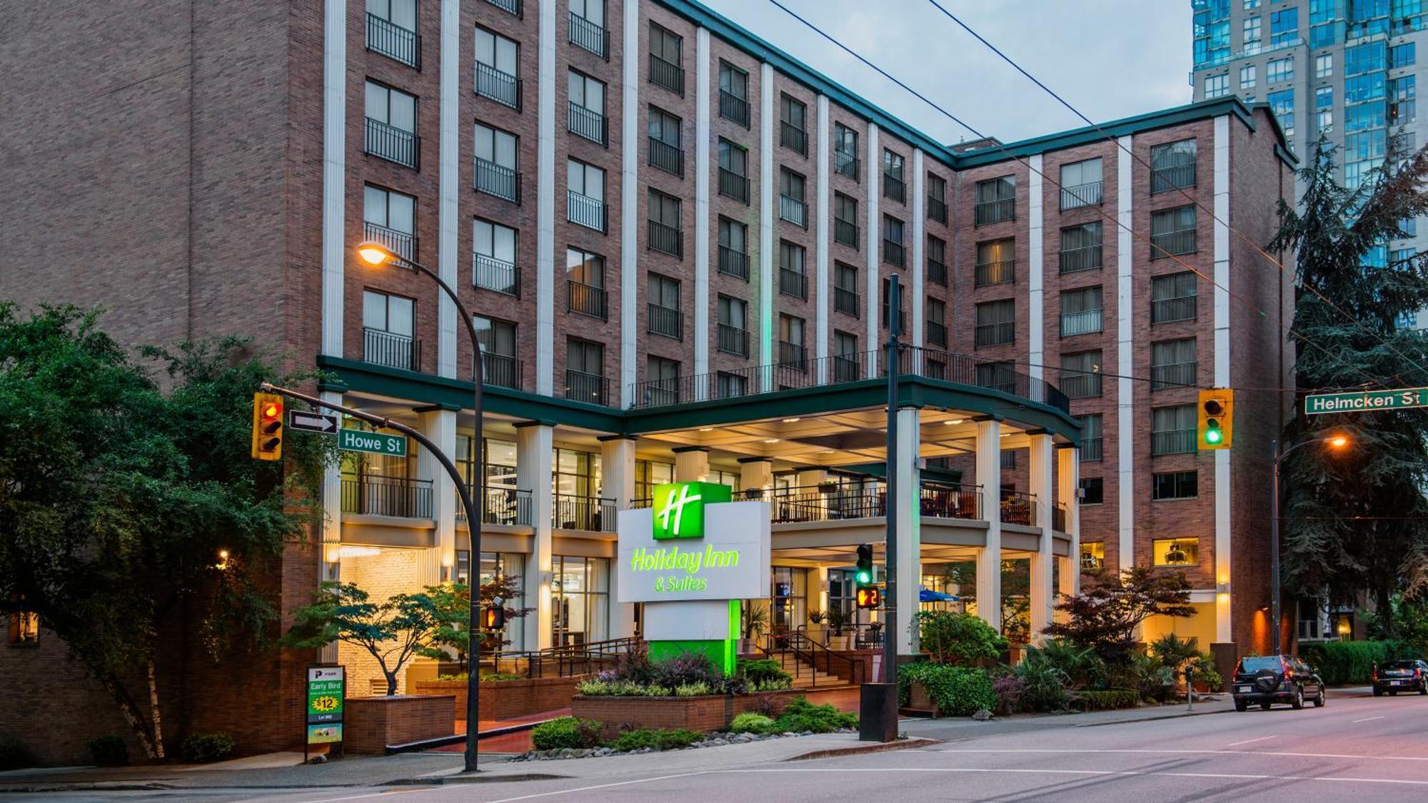 Holiday Inn & Suites Vancouver Downtown, An Ihg Hotel Exterior photo